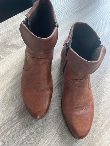 RIEKER MAAT 40 nieuwe laarsjes beschikbaar voor biedingen