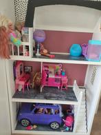 Poppenhuis incl spullen en barbies, Kinderen en Baby's, Speelgoed | Poppenhuizen, Ophalen, Toebehoren