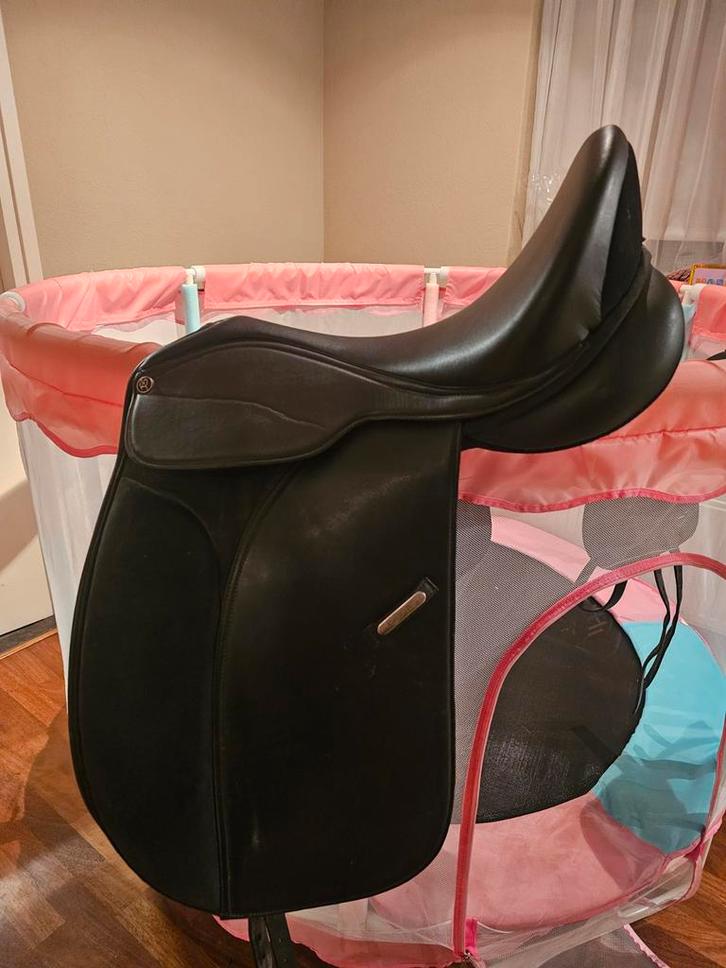 Zwart pro rider 17,5, Dieren en Toebehoren, Paarden en Pony's | Zadels, Gebruikt, Dressuur, Ophalen