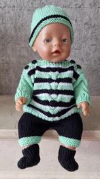 Poppenkleding set – muts, trui, broek & sokjes NIEUW, Ophalen of Verzenden, Nieuw, Babypop