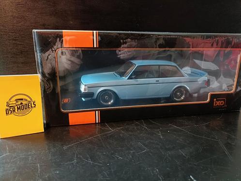 1:18 Volvo 240 Turbo Custom Blauw, Hobby en Vrije tijd, Modelauto's | 1:18, Zo goed als nieuw, Auto, Overige merken, Ophalen of Verzenden
