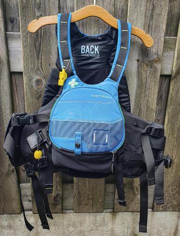 Astral Greenjacket wildwater zwemvest kano/kajak beschikbaar voor biedingen