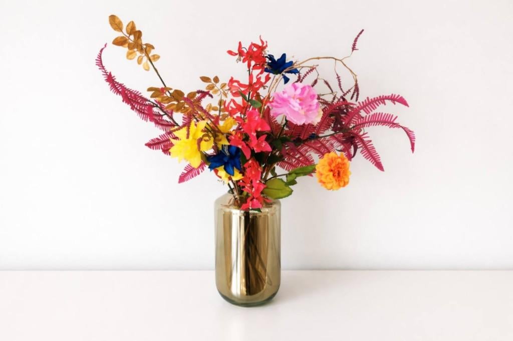 Glanzende vaas met groot luxe boeket kunstbloemen bloemen, Ophalen of Verzenden, Nieuw, Binnen