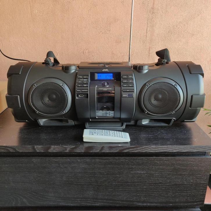 Ghettoblaster! Portable Audio!, Audio, Tv en Foto, Mp3-spelers | Apple iPod, Zo goed als nieuw, Classic, 40 GB en meer, Met radio