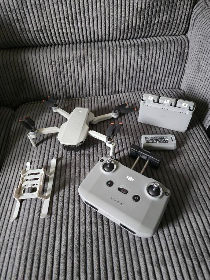 DJI Mini 2 SE Drone - Fly more combo, Audio, Tv en Foto, Drones, Zo goed als nieuw, Drone met camera, Ophalen of Verzenden