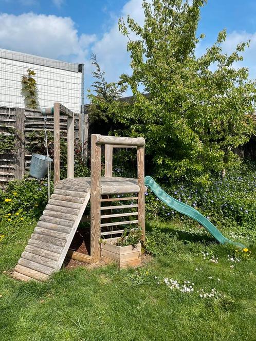Plum Discovery Woodland klimtoestel/ speelhuisje m glijbaan, Kinderen en Baby's, Speelgoed | Buiten | Speeltoestellen, Gebruikt