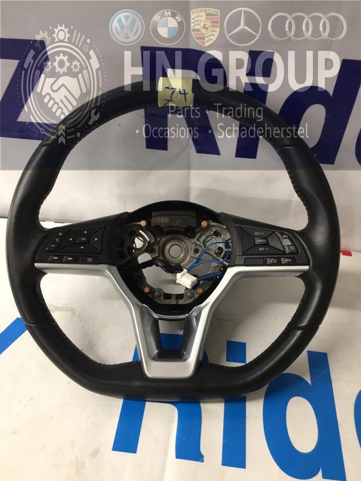 stuurwiel nissan qashqai 34257522B, Auto-onderdelen, Besturing, Nissan, Gebruikt, Ophalen of Verzenden