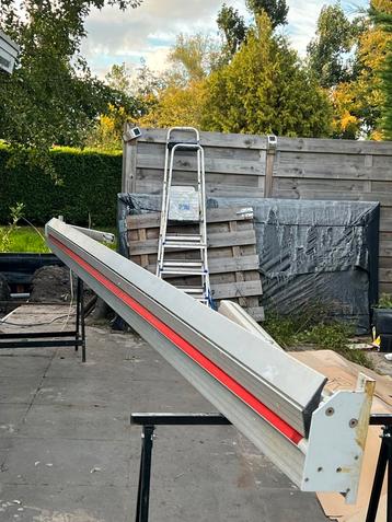 Zonnescherm Elektrisch Knikarmscherm 5 mtr 2.90 mtr beschikbaar voor biedingen