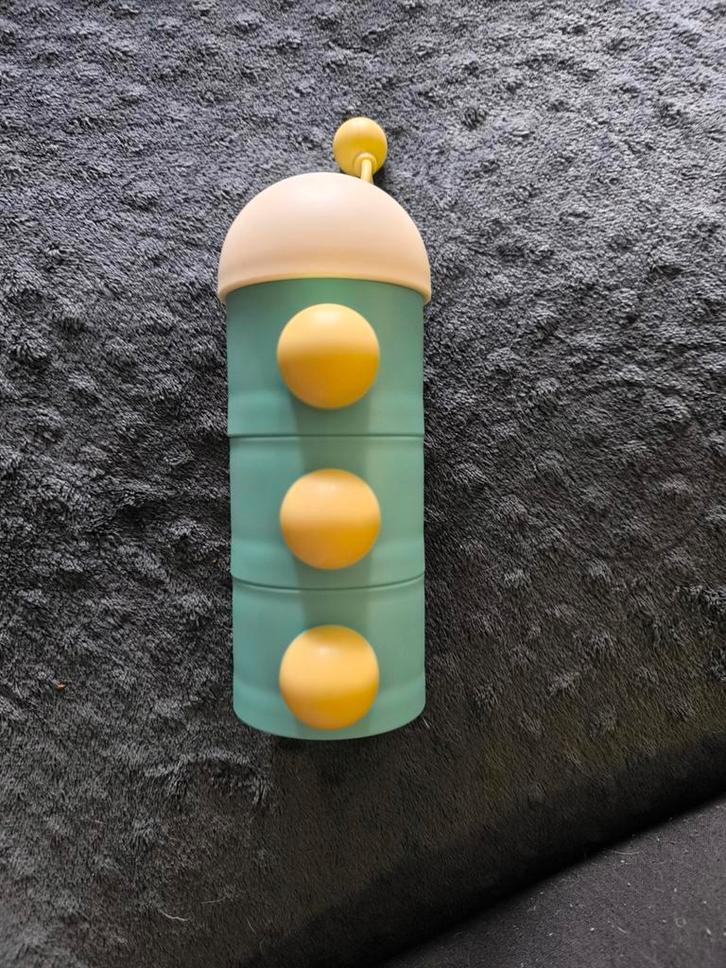 Melkpoeder Doseerdoos - 3 Bakjes, Kinderen en Baby's, Babyvoeding en Toebehoren, Gebruikt, Overige typen, Ophalen