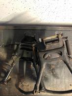 Zip bok standaard, Motoren, Ophalen