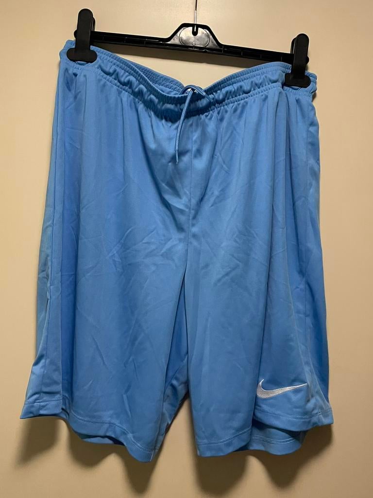 Nike heren sport short maat xl blauw, Kleding | Heren, Sportkleding, Blauw, Maat 56/58 (XL), Ophalen of Verzenden, Zo goed als nieuw