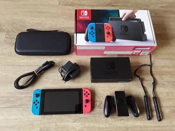 Nintendo Switch Compleet + Beschermcase + micro Sd card  beschikbaar voor biedingen