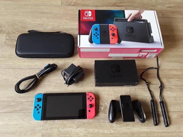 Nintendo Switch Compleet + Beschermcase + micro Sd card, Spelcomputers en Games, Spelcomputers | Nintendo Switch, Gebruikt, Switch Original