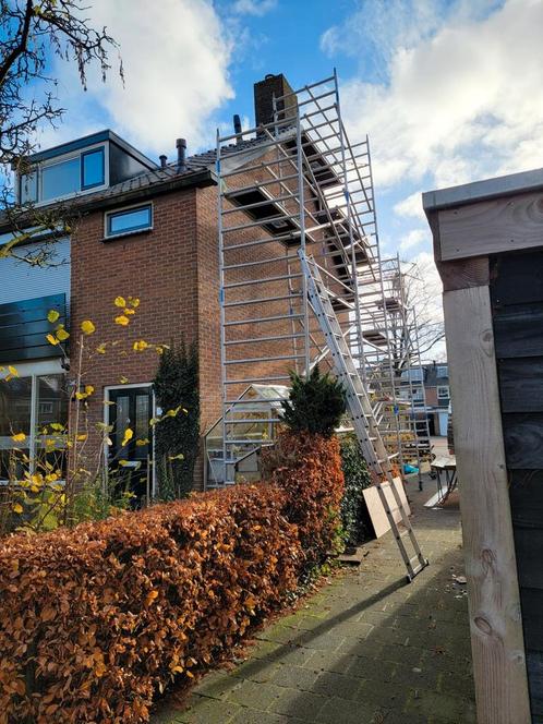 Te huur: rolsteiger, Doe-het-zelf en Verbouw, Steigers, Zo goed als nieuw, Rolsteiger of Kamersteiger, 5 meter of hoger, Ophalen