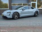 Porsche Taycan Performance 84 kWh PANO/AIRCO/CAM/LEDER/CHRON, Auto's, Automaat, Achterwielaandrijving, Gebruikt, 4 stoelen
