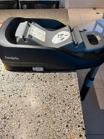 maxi cosi base Family fix beschikbaar voor biedingen