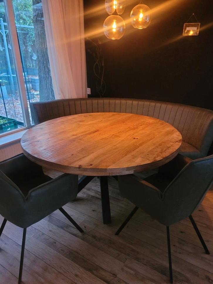 Mooie tafel met bank en stoelen, Huis en Inrichting, Tafels | Statafels, Zo goed als nieuw, Ophalen