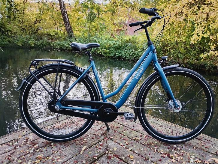 Prachtige GAZELLE ESPRIT T3 aangeboden D49 28", Fietsen en Brommers, Fietsen | Dames | Damesfietsen, Zo goed als nieuw, Gazelle