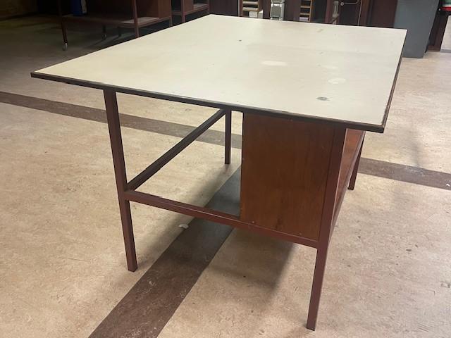 werktafels, handgelast 36 stuks aanwezig, Doe-het-zelf en Verbouw, Werkbanken, Gebruikt, 120 tot 170 cm, Ophalen