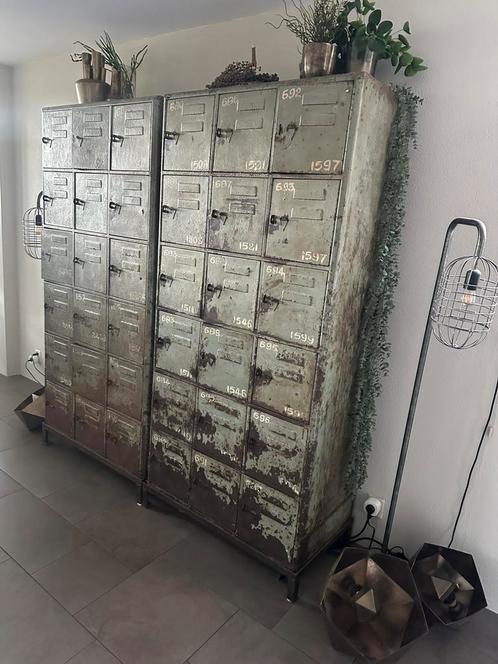 Vintage oude locker kasten op pootjes, Huis en Inrichting, Woonaccessoires | Kamerschermen, Gebruikt, Ophalen