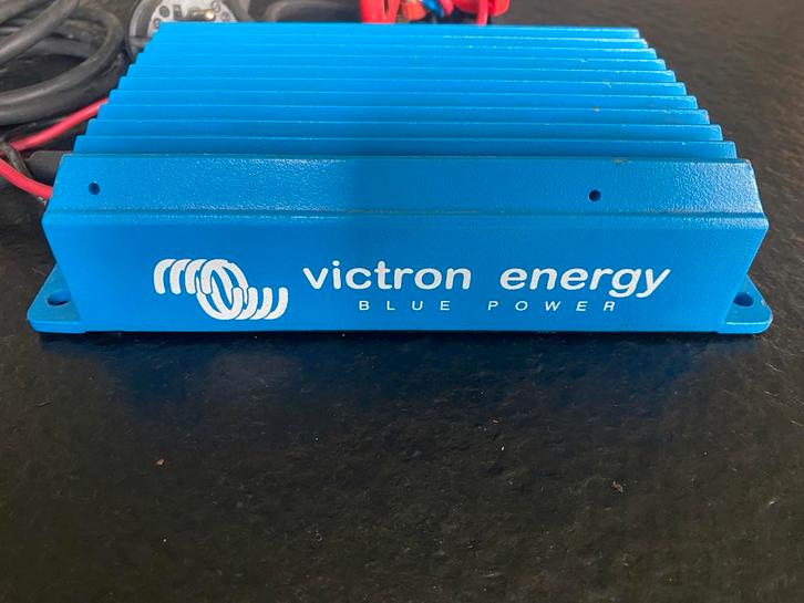 Victron Acculader 24V 8A - IP65, Watersport en Boten, Accessoires en Onderhoud, Gebruikt, Motor en Techniek, Ophalen of Verzenden