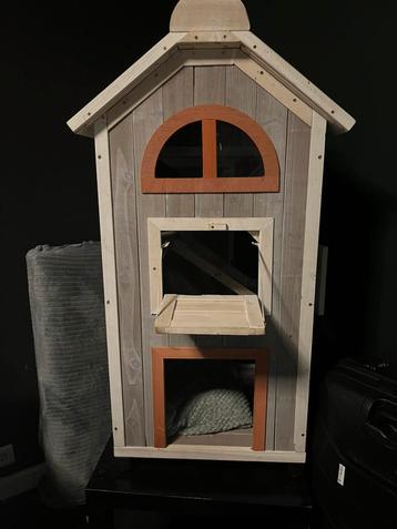Kattenhuis op wieltjes beschikbaar voor biedingen