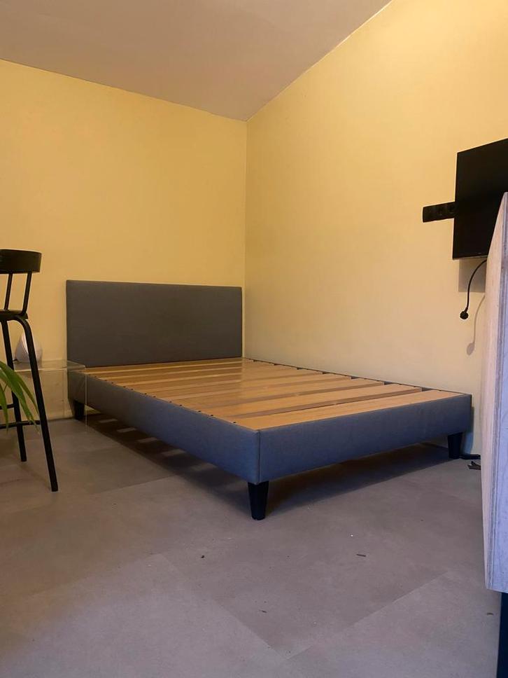 IKEA SÄBÖVIK Boxspring 140x200 cm - Grijs, Huis en Inrichting, Slaapkamer | Bedden, Zo goed als nieuw, Tweepersoons, 140 cm, 200 cm