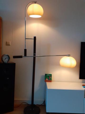 Dijkstra lamp beschikbaar voor biedingen