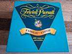 Trivial Pursuit Familie Editie - Quizspel, Hobby en Vrije tijd, Gezelschapsspellen | Bordspellen, Vijf spelers of meer, Ophalen of Verzenden