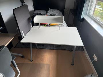 Ikea Bureau 120x80 cm met Zijwand en Opzettafeltje beschikbaar voor biedingen