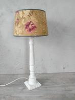 Brocante houten staande lamp met stoffen kap, Huis en Inrichting, Brocant, Ophalen of Verzenden, Zo goed als nieuw, Hout