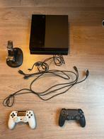 PlayStation 4, Spelcomputers en Games, 500 GB, Verzenden, Met 2 controllers, Zo goed als nieuw