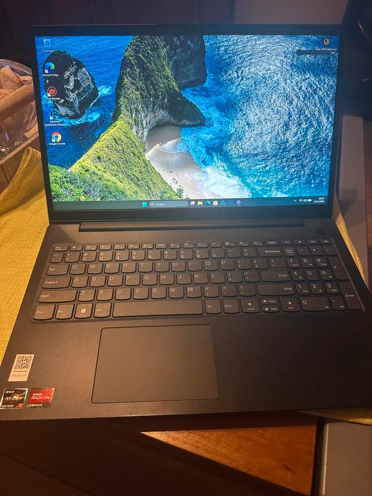Lenovo 15.6" Ryzen 7, 16GB RAM, 256GB SSD - Nieuwstaat, Computers en Software, Windows Laptops, Zo goed als nieuw, 15 inch, SSD