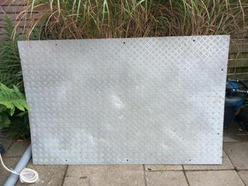 2x aluminium traanplaat 2 traans 3mm beschikbaar voor biedingen