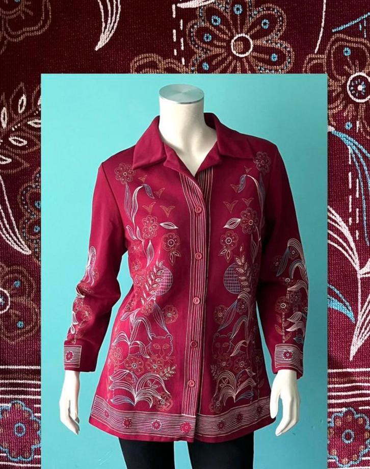 Vintage jaren 70 tuniek bordeaux met motief maat 42, Kleding | Dames, Blouses en Tunieken, Gedragen, Maat 42/44 (L), Rood, Verzenden