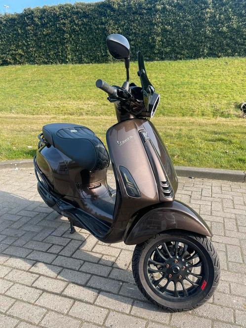 Vespa sprint brom 2021 custom, Fietsen en Brommers, Scooters | Vespa, Zo goed als nieuw, Vespa S, Maximaal 45 km/u, Benzine, Ophalen