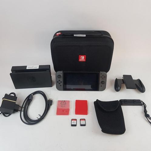 Nintendo switch + 2 games || nu voor maar €199.99, Spelcomputers en Games, Games | Nintendo Switch, Zo goed als nieuw, 1 speler