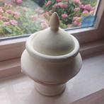 Decoratie potjes/dennenappels creme kleurig 4 stuks €15.00, Ophalen, Overige kleuren, Aardewerk of Porselein, Zo goed als nieuw