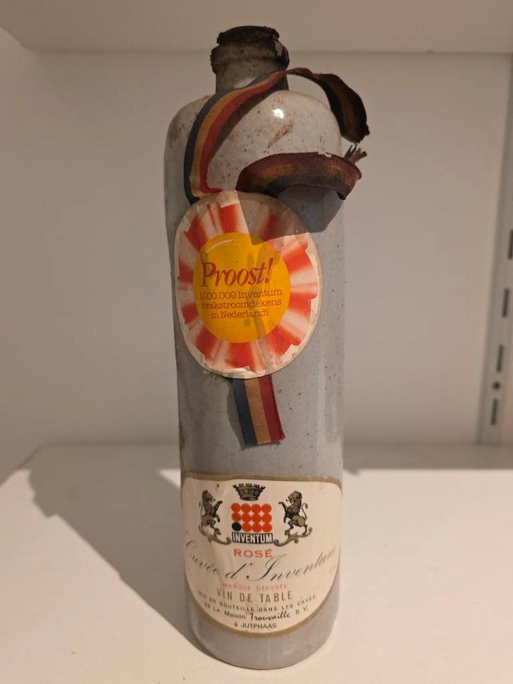 Vintage Inventum Rosé Wijnfles, Antiek en Kunst, Curiosa en Brocante, Ophalen
