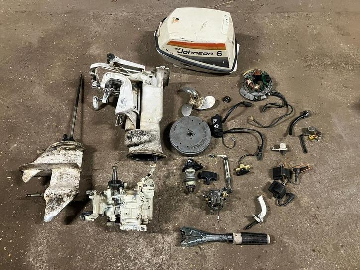 Evinrude Johnson 6 pk 2 takt buitenboordmotor onderdelen, Watersport en Boten, Accessoires en Onderhoud, Gebruikt, Motor en Techniek