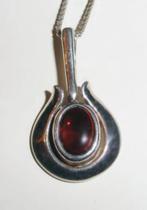 Ketting Zilver 835 Granaat Tulp hanger, Ophalen of Verzenden, Zilver, Ketting, Met edelsteen
