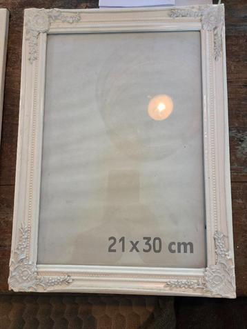 fotolijst 21 x 30 cm wit beschikbaar voor biedingen