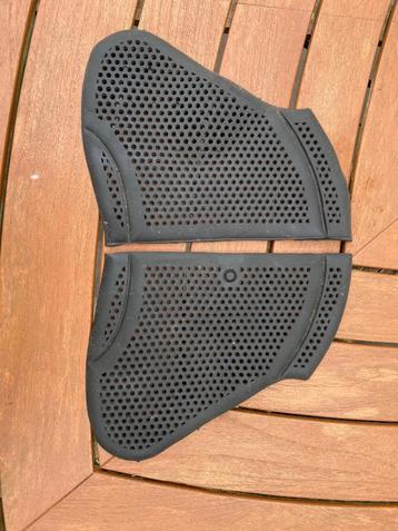 Onderleggers correctie zadel voorzijde beschikbaar voor biedingen