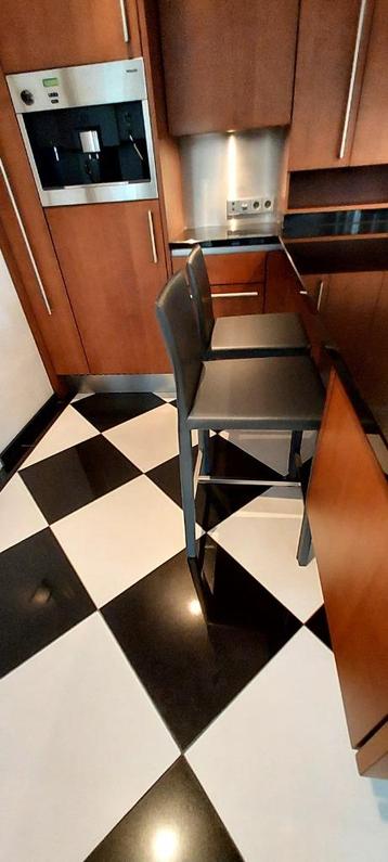 Barstoelen echt leer beschikbaar voor biedingen