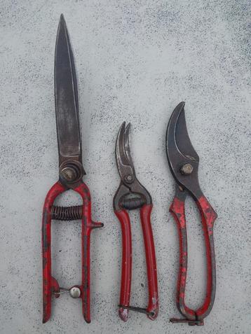 3 Oude Snoeischaren - Vintage Tuingereedschap beschikbaar voor biedingen