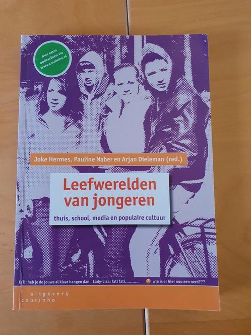 Pauline Naber - Leefwerelden van jongeren, Boeken, Wetenschap, Zo goed als nieuw, Ophalen of Verzenden