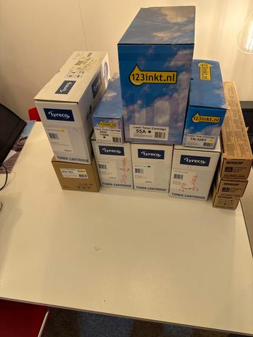 Diverse Toners + Opvangbak - Het liefst Alles in 1 Koop beschikbaar voor biedingen