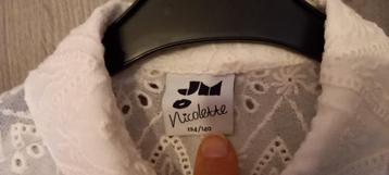 witte geborduurde top JM Nicolette maat 134 beschikbaar voor biedingen
