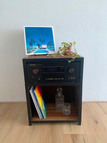 Op maat gemaakte kast voor platenspeler en vinyl beschikbaar voor biedingen