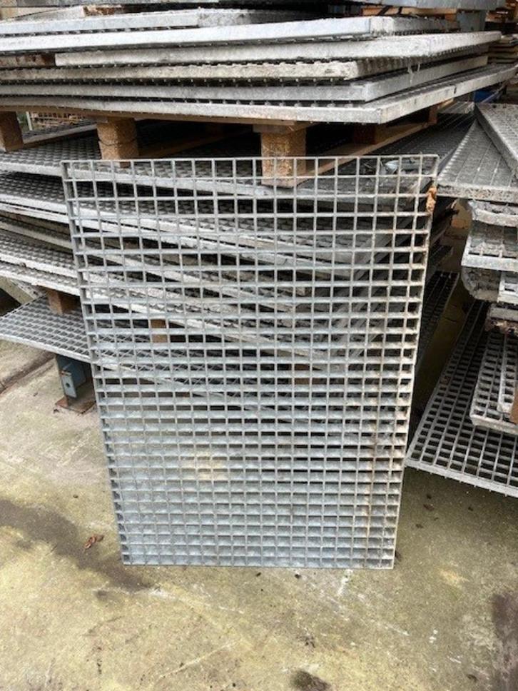 Gebruikte vloerroosters / vlonderroosters voor buiten., Tuin en Terras, Terrasdelen en Vlonders, Gebruikt, Overige materialen